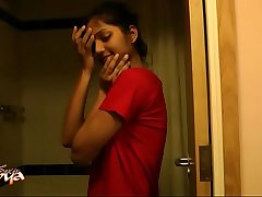 Super hot indian babe divya in shower - indian porn
