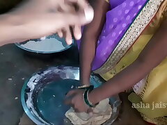 बीबी की बड़ी बहन की रसोई घर में पहली  बार जबरदस्त चुदाई हिंदी आवाज में दर्द से जोर बोली अब मत करो anal sex